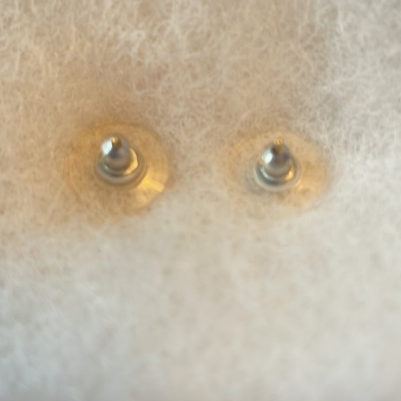 Vintage faux pearl and rhinestone gold earrings - Picture 2 of 2